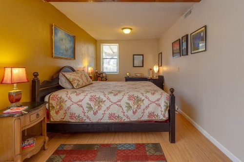 Seaside Family Retreat image 18