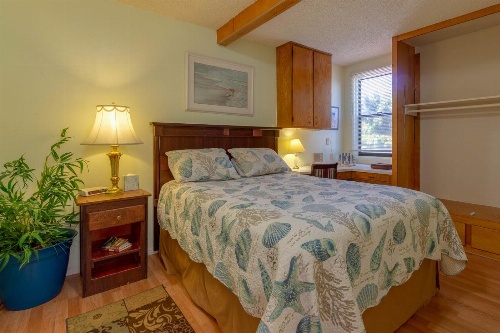 Seaside Family Retreat image 3